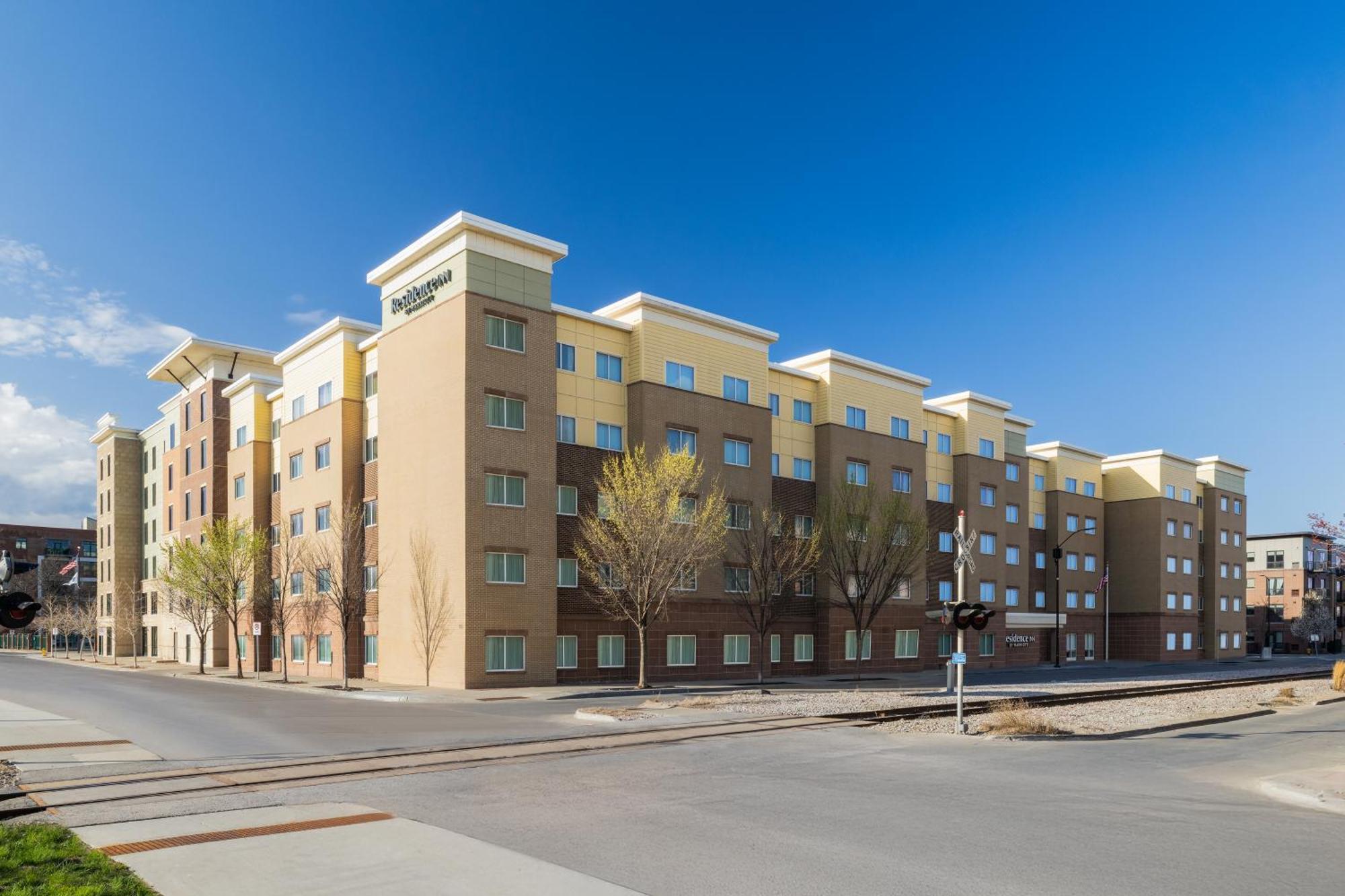 Residence Inn By Marriott Des Moines Downtown Exterior photo