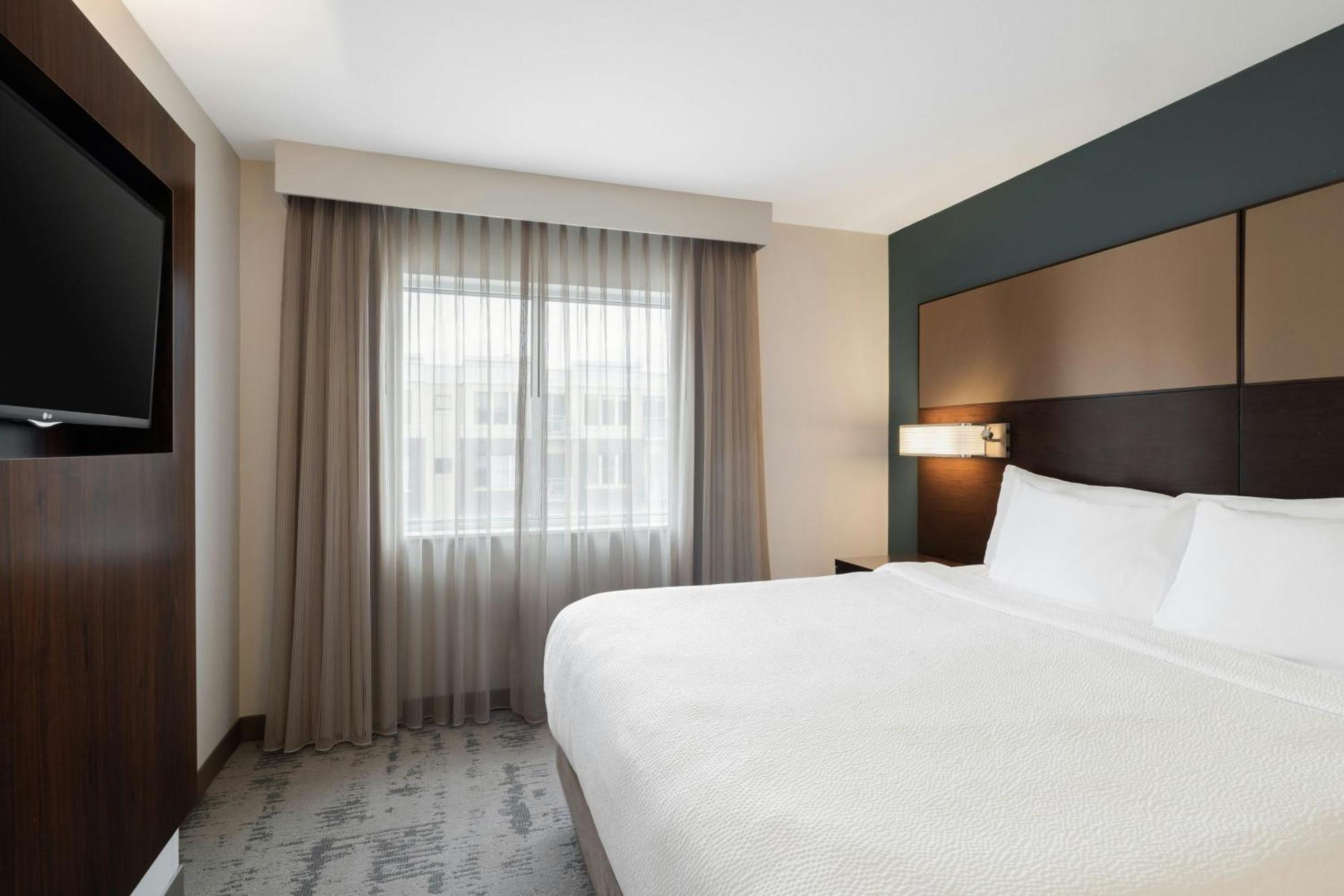 Residence Inn By Marriott Des Moines Downtown Exterior photo