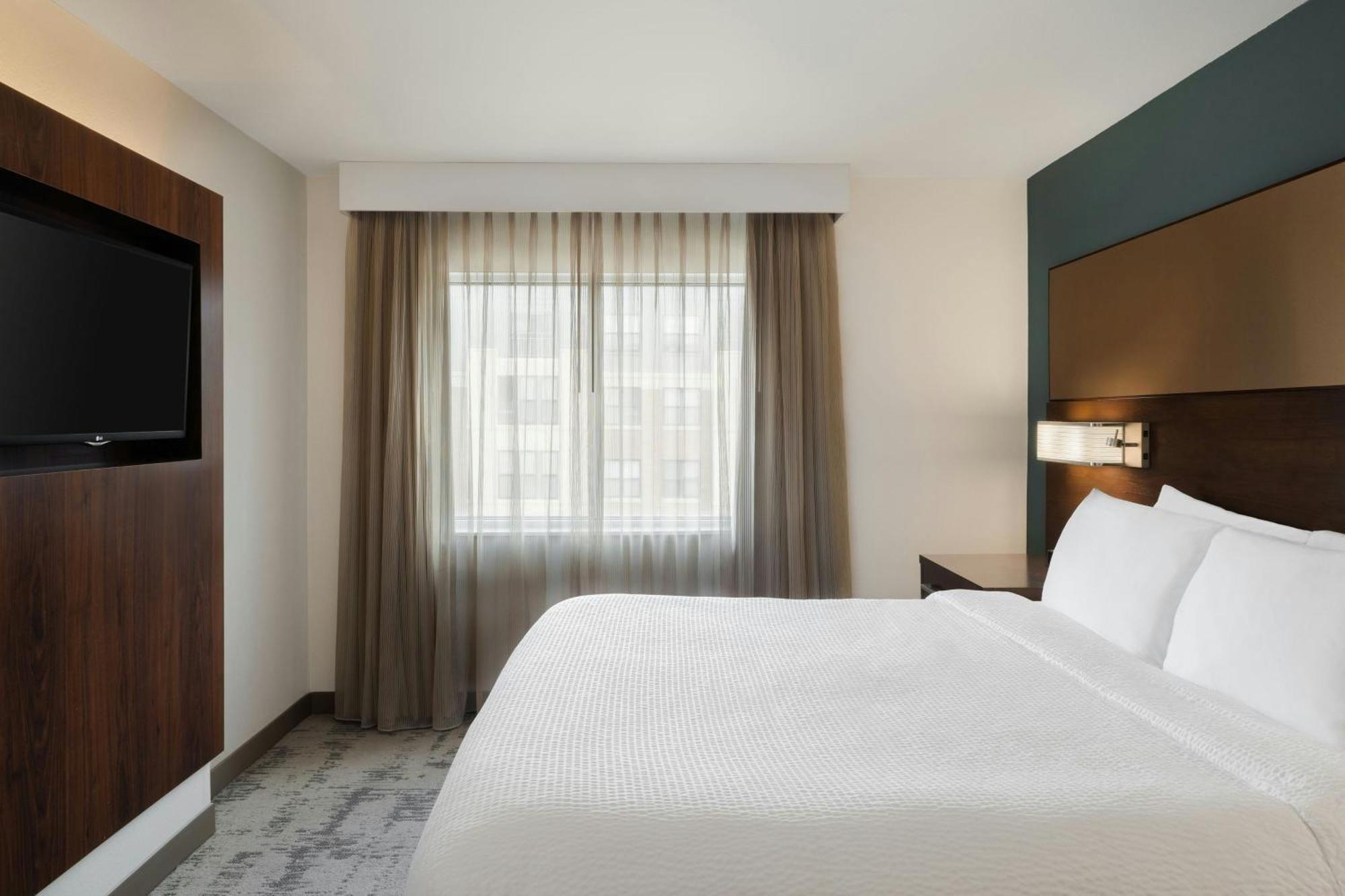 Residence Inn By Marriott Des Moines Downtown Exterior photo