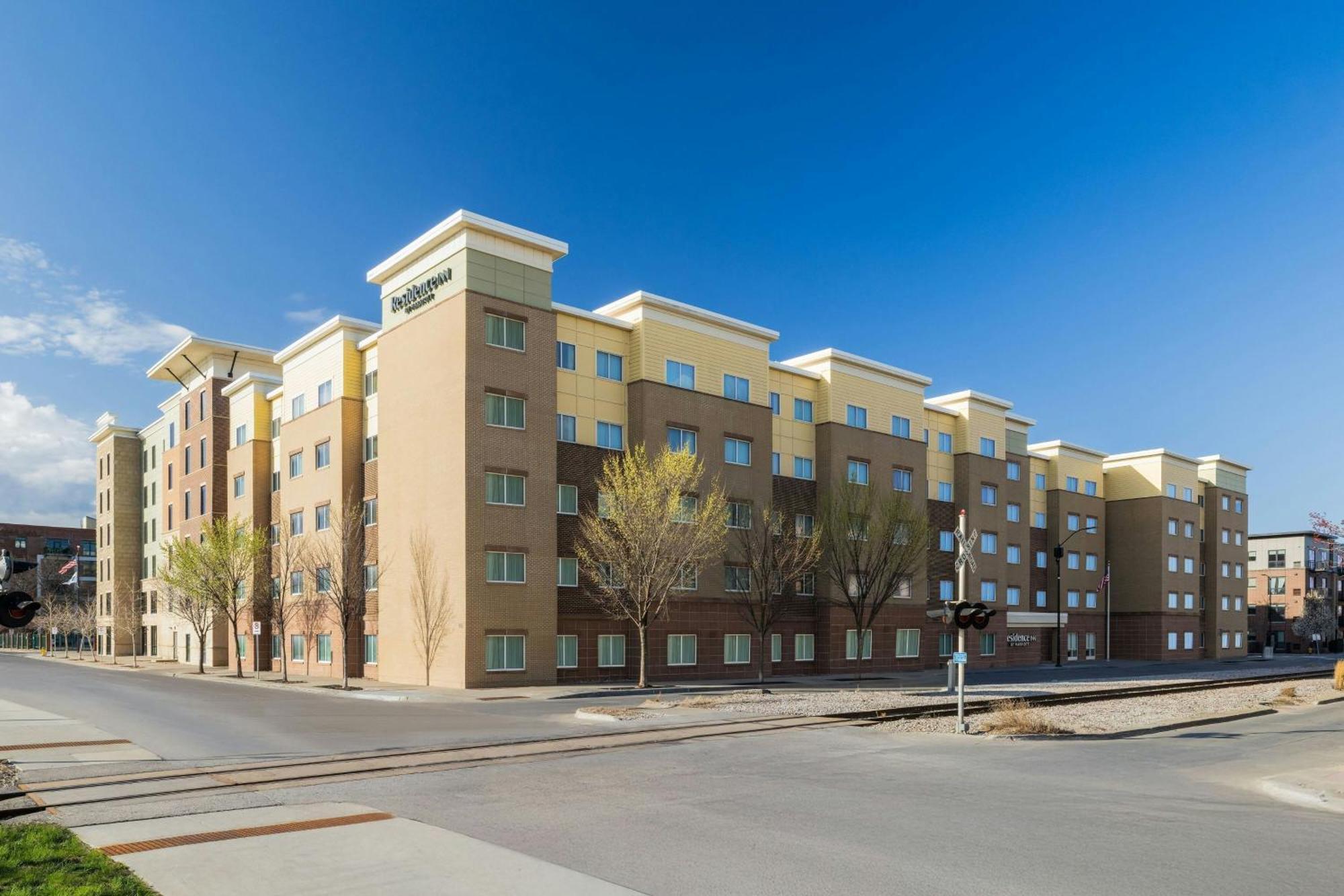 Residence Inn By Marriott Des Moines Downtown Exterior photo