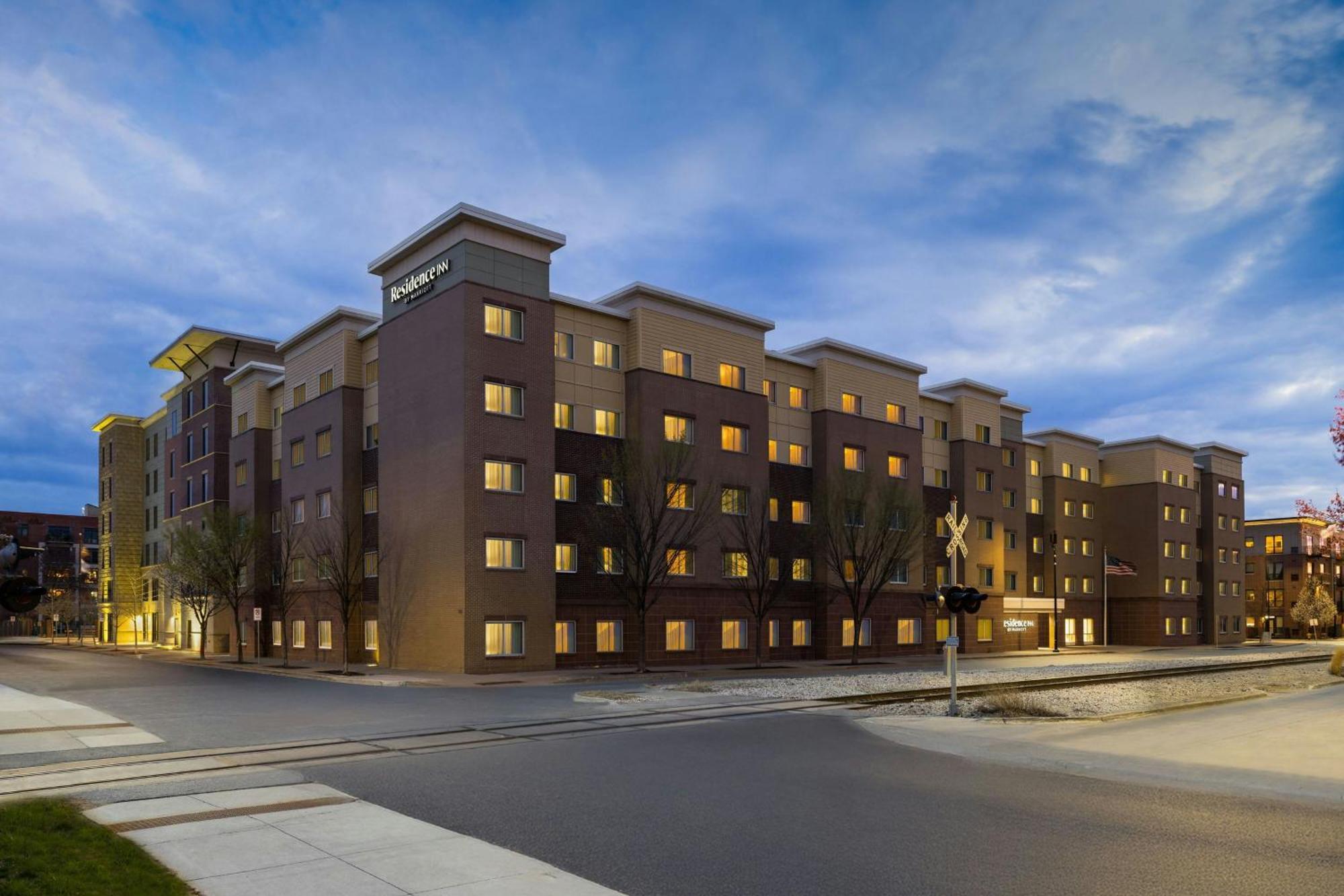 Residence Inn By Marriott Des Moines Downtown Exterior photo